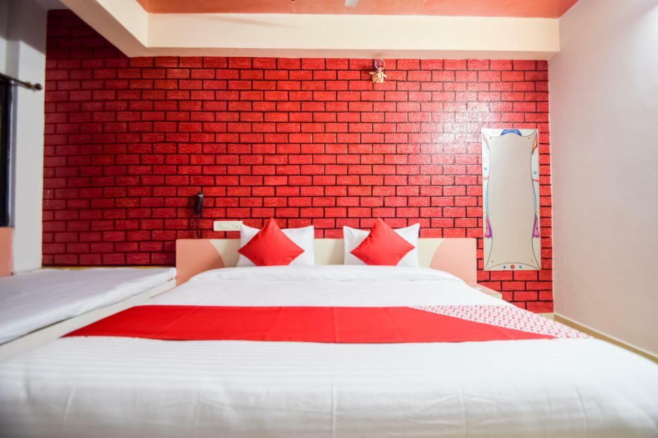 Hotel Palak Palace Udaipur Buitenkant foto