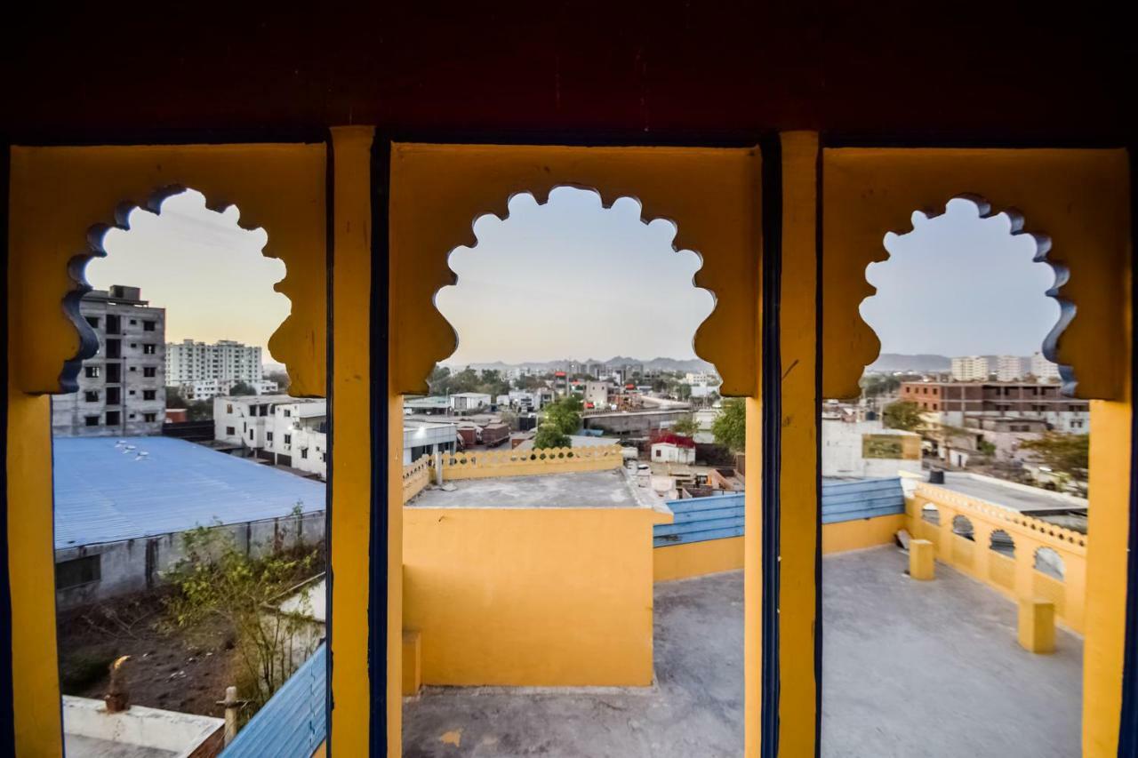 Hotel Palak Palace Udaipur Buitenkant foto