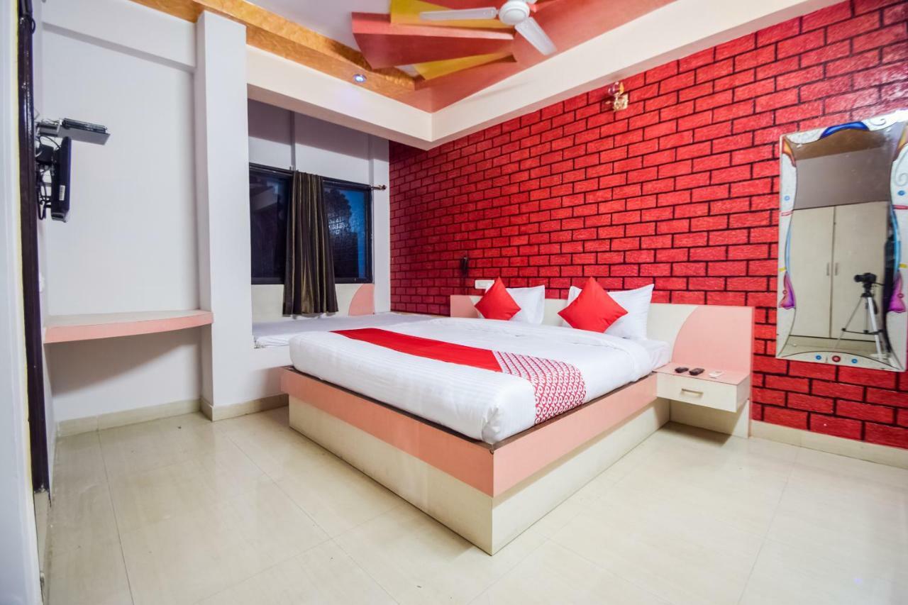 Hotel Palak Palace Udaipur Buitenkant foto